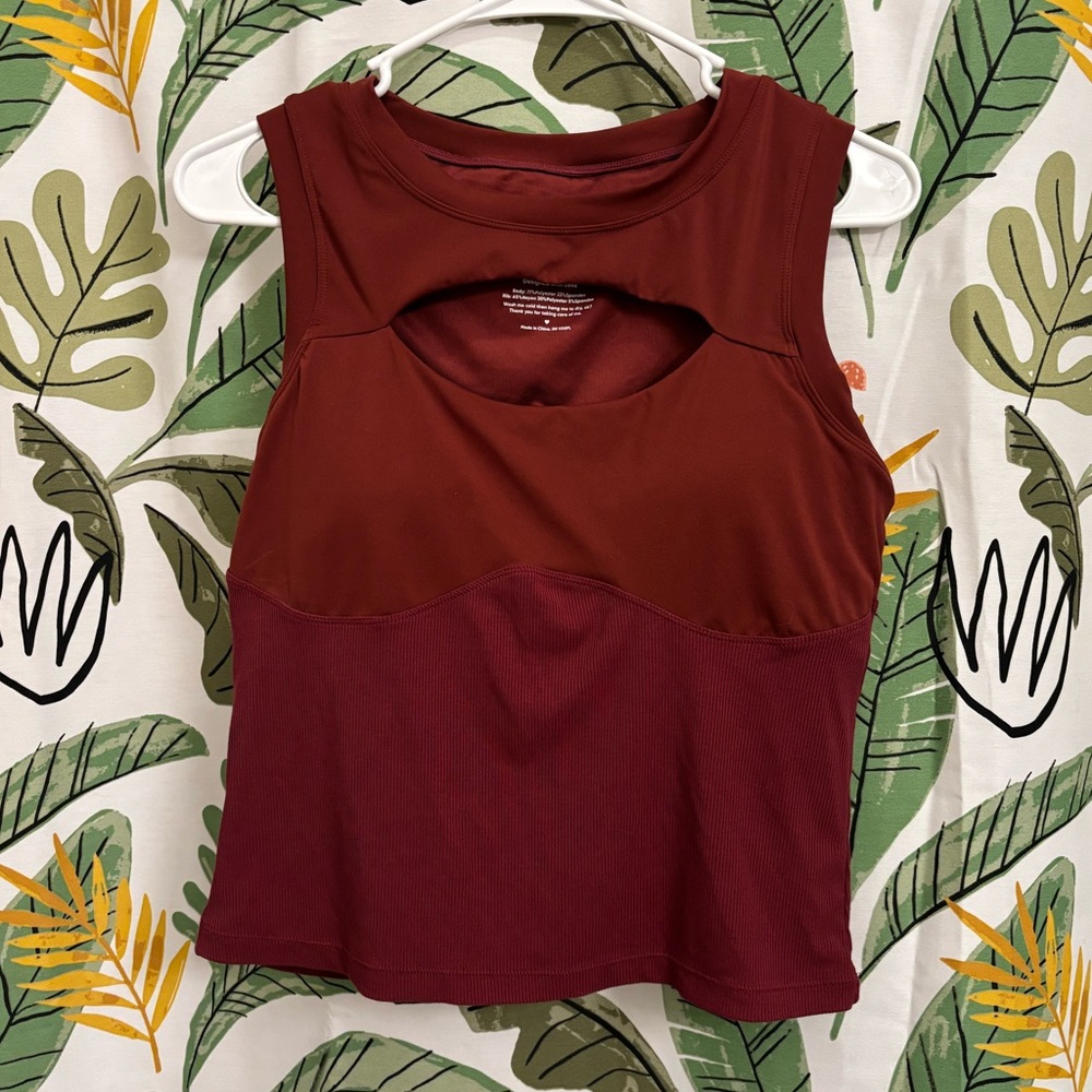 Popflex Peekaboo Crew Tank in Crimson- XL.